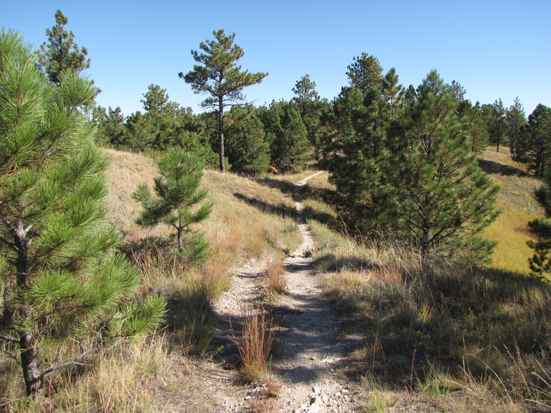 Trail along the badlands ridge