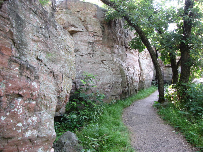 Trail along the cliff